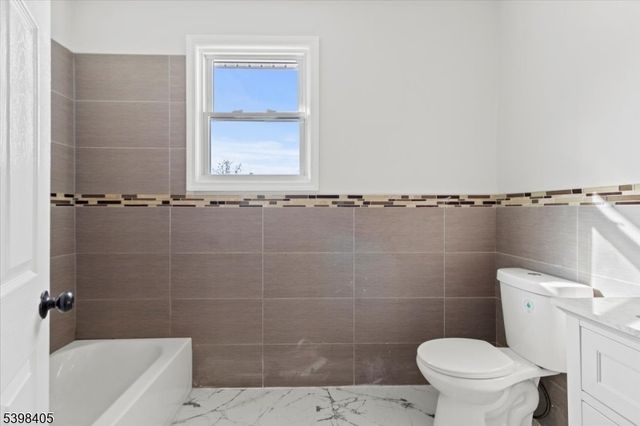 858 Lyons Ave, Irvington Twp., NJ 07111