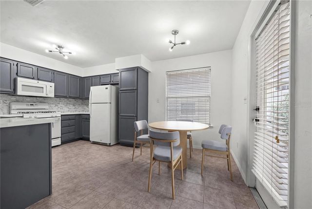 3832 NW 27TH STREET, Gainesville, FL 32605