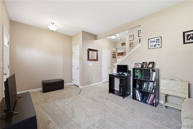 5067 Woodway Court, Hamburg, NY 14075