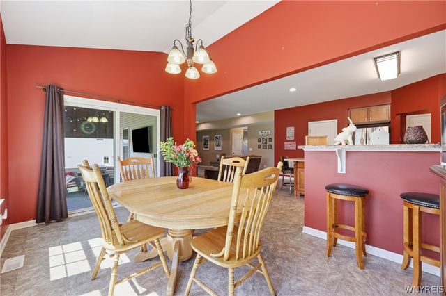 5067 Woodway Court, Hamburg, NY 14075