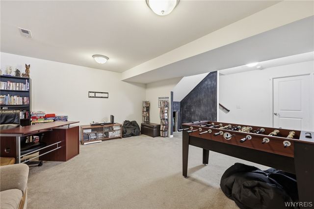 5067 Woodway Court, Hamburg, NY 14075