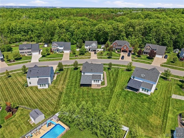 5067 Woodway Court, Hamburg, NY 14075