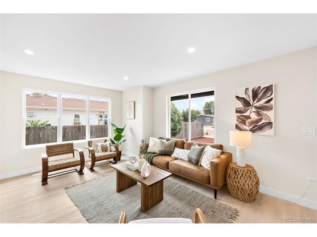 114 N 7th Ave, Brighton, CO 80601