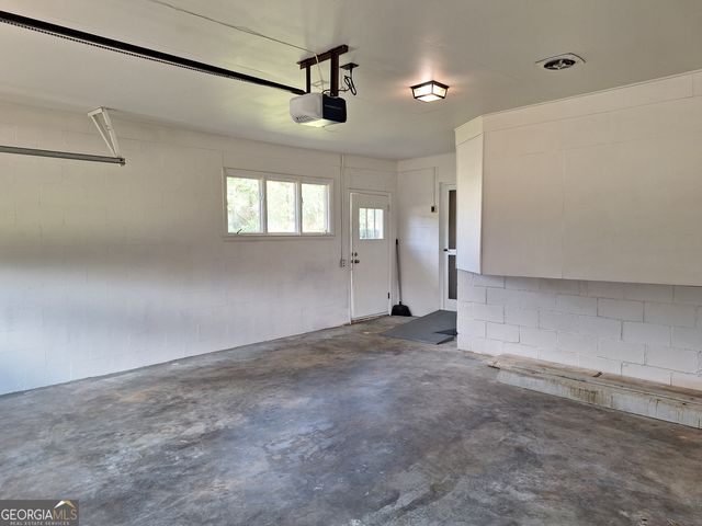 3145 Pasadena Drive, Macon, GA 31211