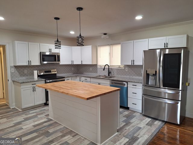 3145 Pasadena Drive, Macon, GA 31211