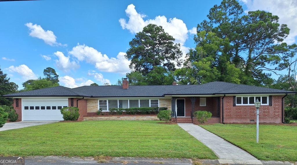 3145 Pasadena Drive, Macon, GA 31211