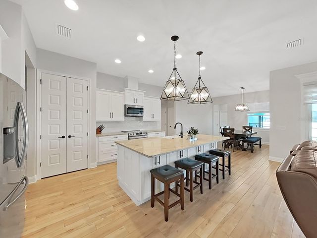 6998 BENTRIDGE DRIVE, Lakeland, FL 33813