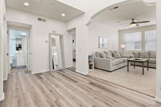 4103 Karst Rd, Carlsbad, CA 92010