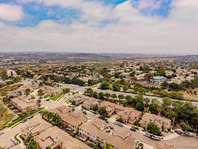 4103 Karst Rd, Carlsbad, CA 92010