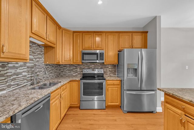 2715 PEMBSLY DR, Vienna, VA 22181