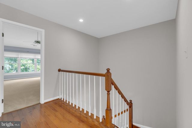 2715 PEMBSLY DR, Vienna, VA 22181