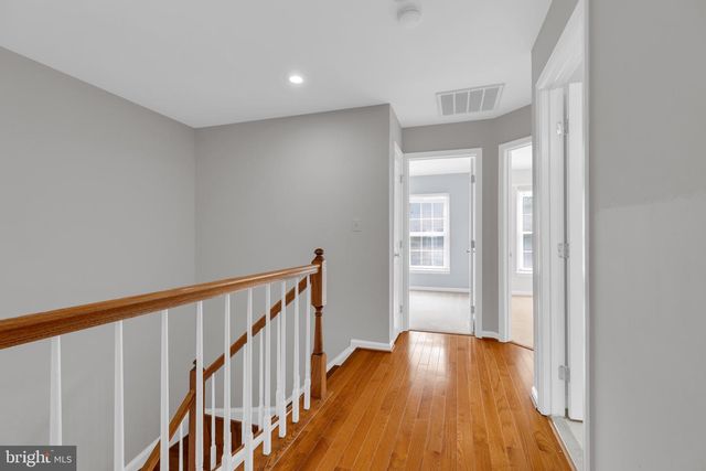2715 PEMBSLY DR, Vienna, VA 22181