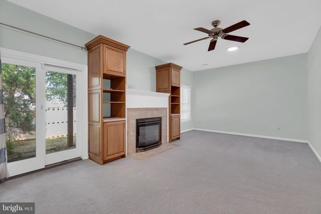 2715 PEMBSLY DR, Vienna, VA 22181
