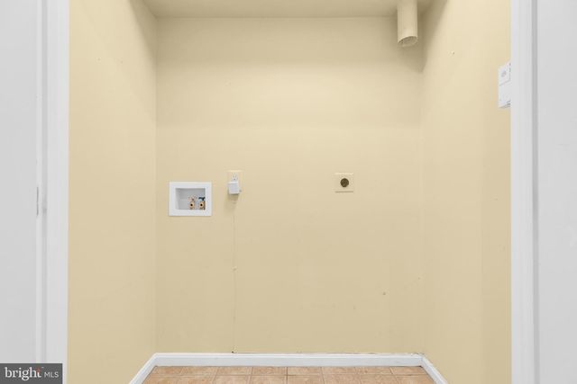 2715 PEMBSLY DR, Vienna, VA 22181