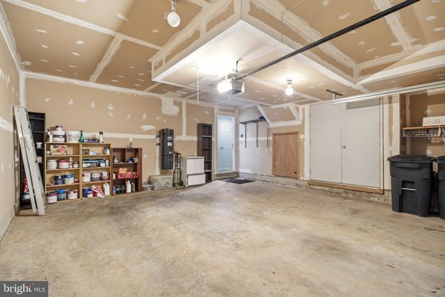 2715 PEMBSLY DR, Vienna, VA 22181