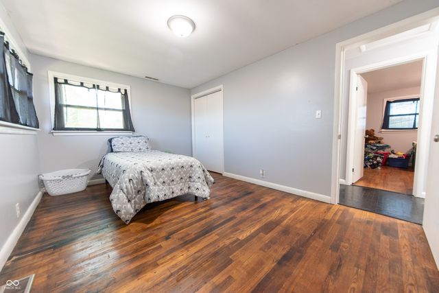 7930 E 25th Street, Columbus, IN 47203