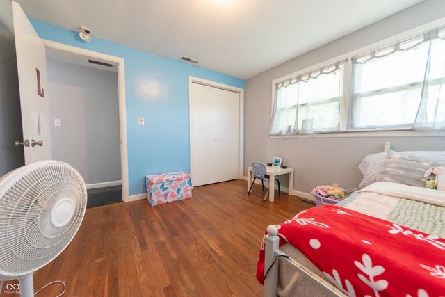 7930 E 25th Street, Columbus, IN 47203