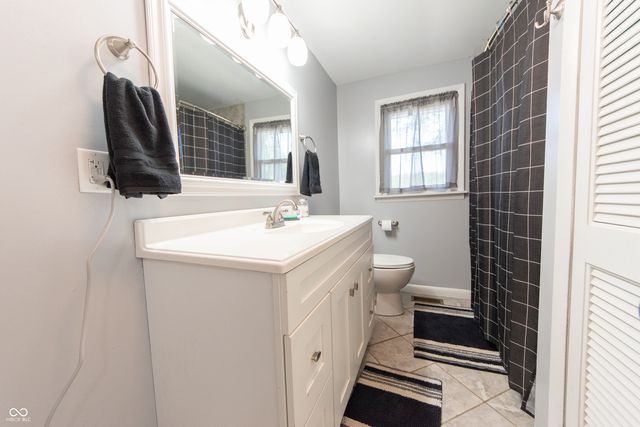 7930 E 25th Street, Columbus, IN 47203