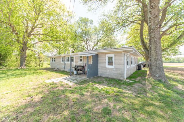 7930 E 25th Street, Columbus, IN 47203