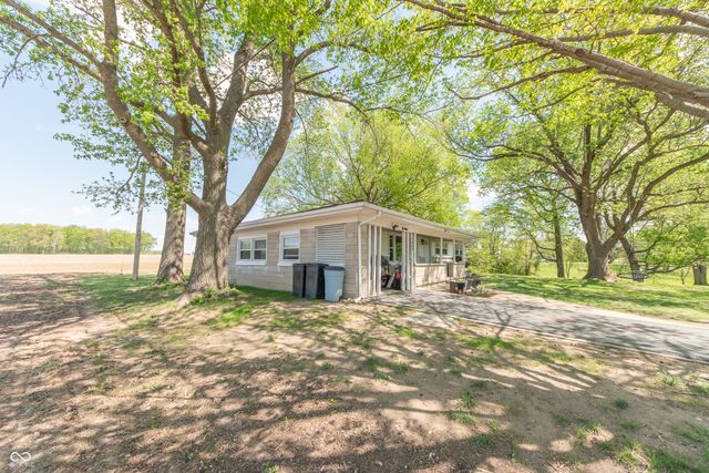 7930 E 25th Street, Columbus, IN 47203