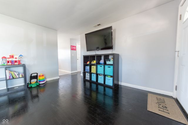 7930 E 25th Street, Columbus, IN 47203