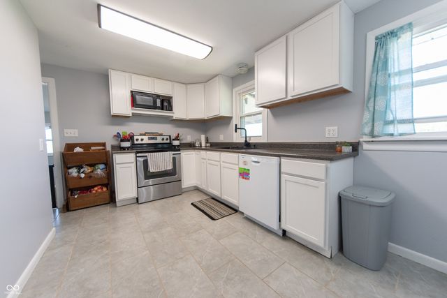 7930 E 25th Street, Columbus, IN 47203