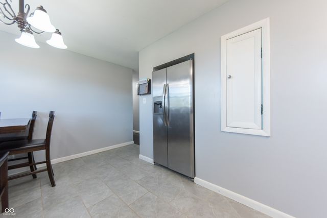 7930 E 25th Street, Columbus, IN 47203