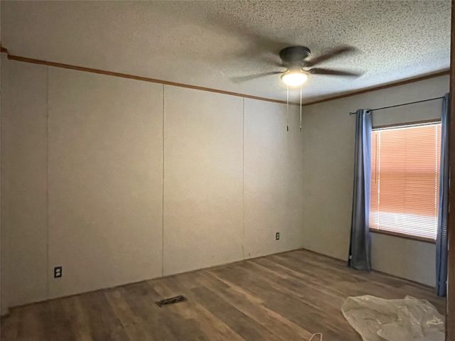 1177 Brockwood Lane, Crandall, TX 75114