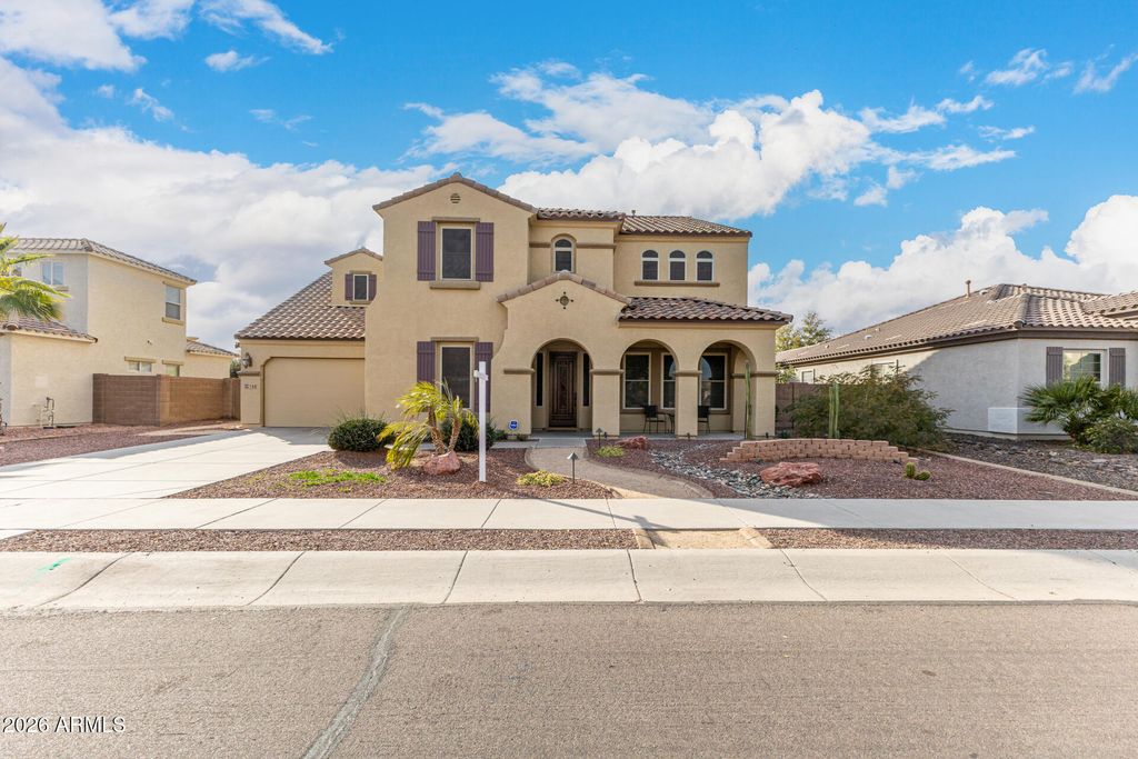 140 S 169th Drive, Goodyear, AZ 85338