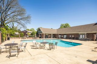 1675 S RAVENHILL DR # 19, Germantown, TN 38138