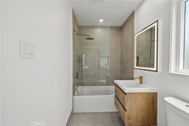 17439 Donmetz, Granada Hills, CA 91344