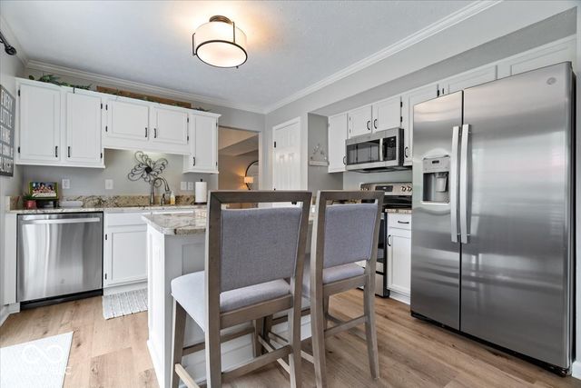 6268 Valleyview Drive, Fishers, IN 46038
