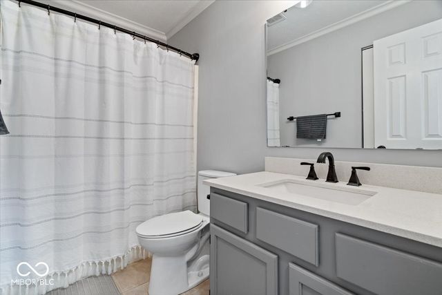 6268 Valleyview Drive, Fishers, IN 46038