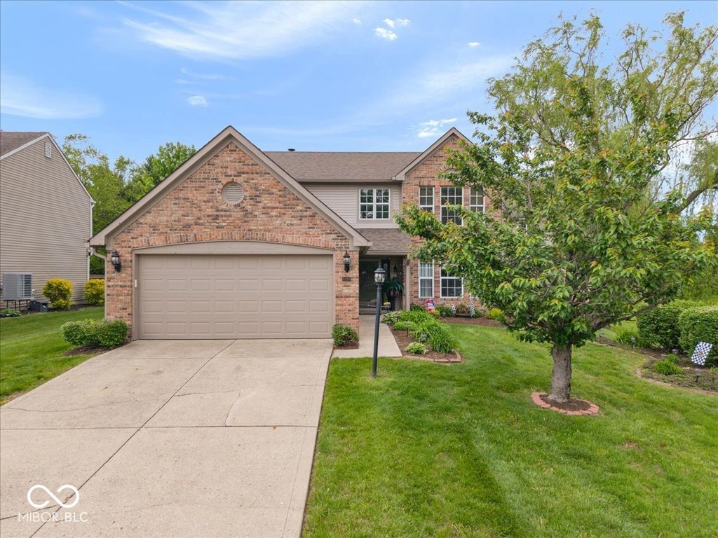 6268 Valleyview Drive, Fishers, IN 46038
