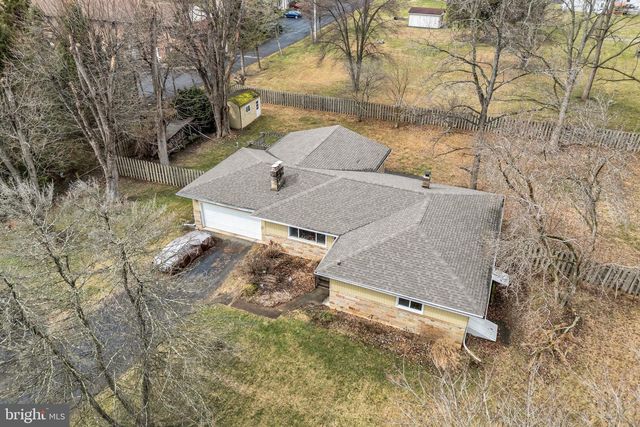 3244 SUSQUEHANNA TRL TRL, Duncannon, PA 17020