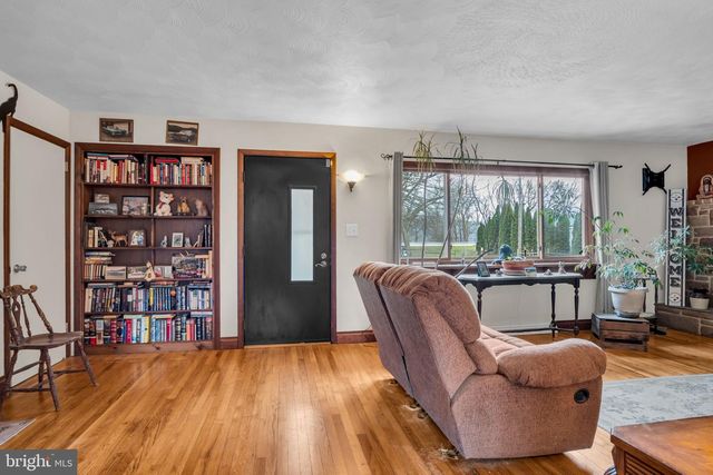 3244 SUSQUEHANNA TRL TRL, Duncannon, PA 17020