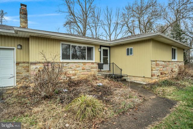 3244 SUSQUEHANNA TRL TRL, Duncannon, PA 17020