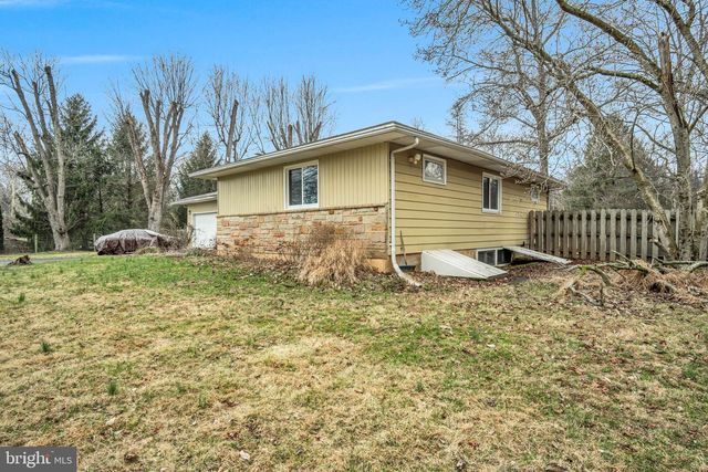 3244 SUSQUEHANNA TRL TRL, Duncannon, PA 17020