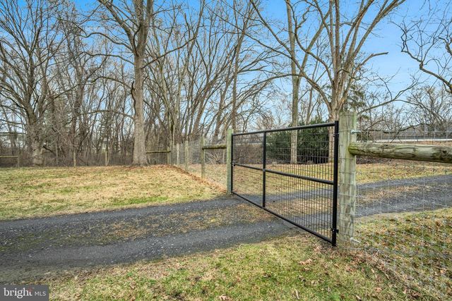 3244 SUSQUEHANNA TRL TRL, Duncannon, PA 17020