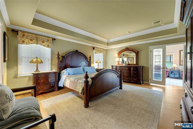 2 Crocker Mansion Drive, Mahwah, NJ 07430