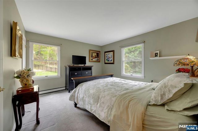 2 Crocker Mansion Drive, Mahwah, NJ 07430