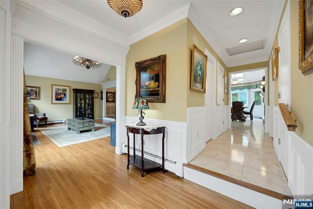 2 Crocker Mansion Drive, Mahwah, NJ 07430