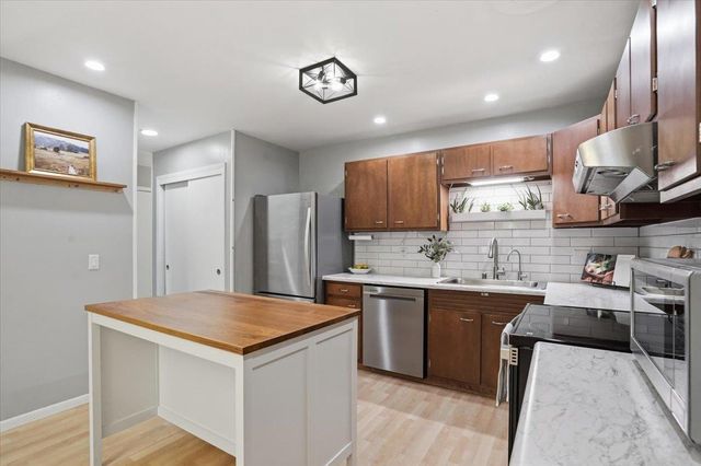 2402 Westbrook Lane, Madison, WI 53711
