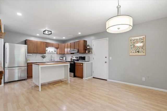 2402 Westbrook Lane, Madison, WI 53711