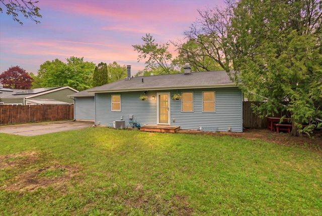 2402 Westbrook Lane, Madison, WI 53711
