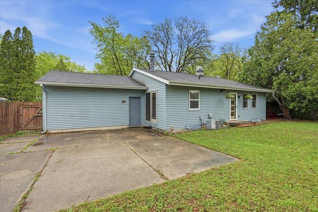 2402 Westbrook Lane, Madison, WI 53711