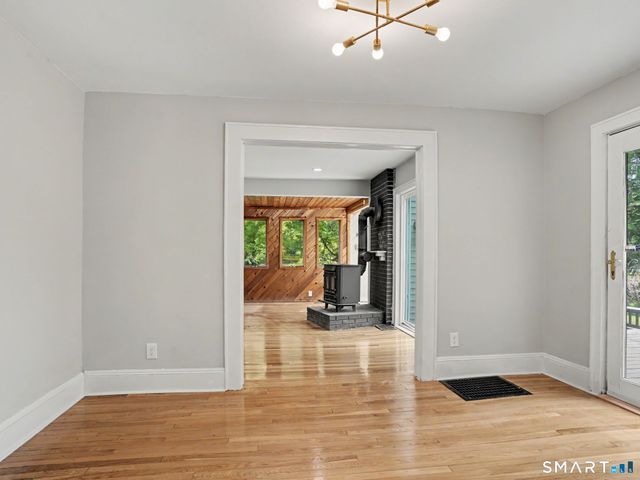 283 Derby Avenue, Orange, CT 06477