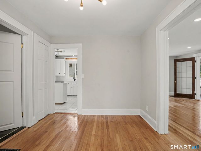 283 Derby Avenue, Orange, CT 06477