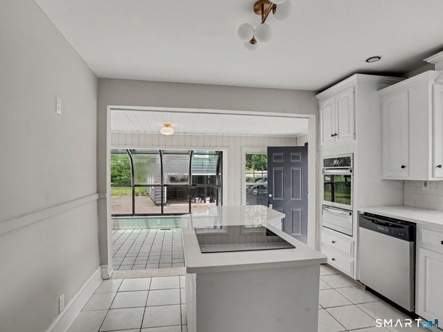283 Derby Avenue, Orange, CT 06477