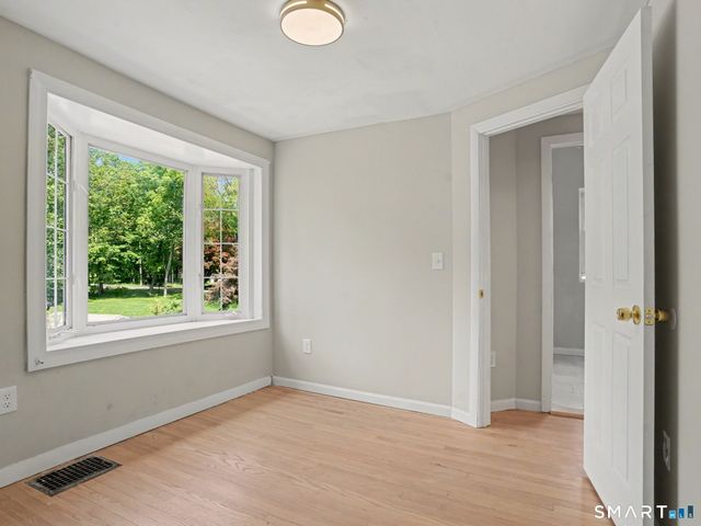 283 Derby Avenue, Orange, CT 06477